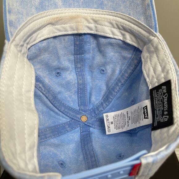 LEVI's blue denim washed snapback dad hat with logo patch on front - Picture 6 of 6